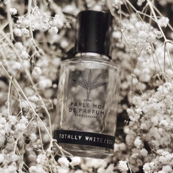 Totally White / 126 – Image 2